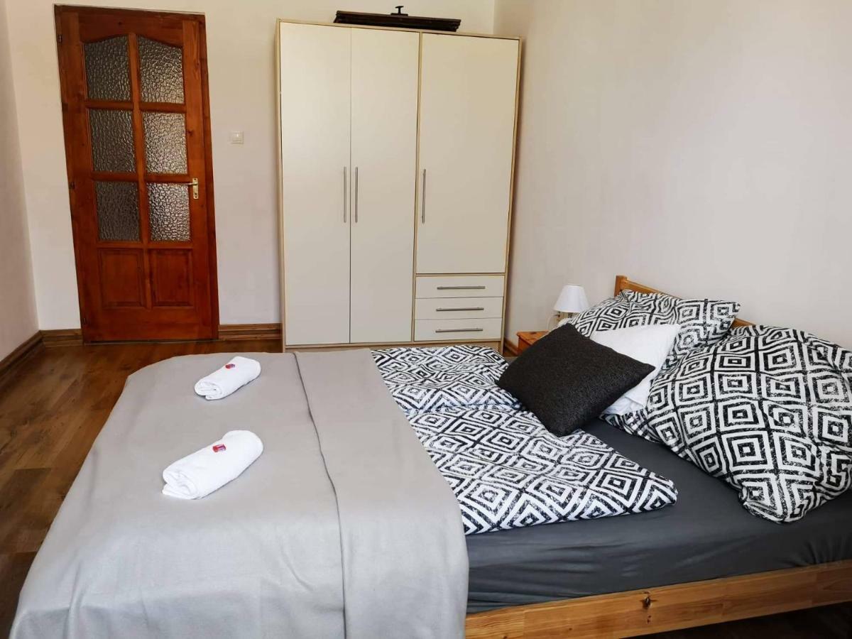 King 38-1 Apartman Apartment Печ Екстериор снимка