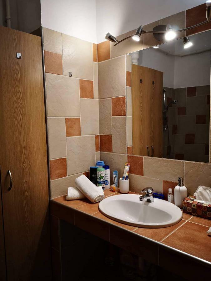 King 38-1 Apartman Apartment Печ Екстериор снимка
