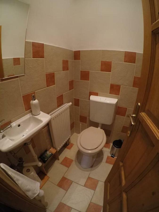 King 38-1 Apartman Apartment Печ Екстериор снимка