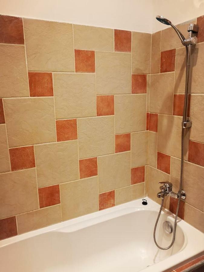 King 38-1 Apartman Apartment Печ Екстериор снимка
